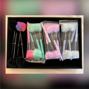CRAFTING - Colorful Beadable Pom Pom Pen Set - 16 Pens